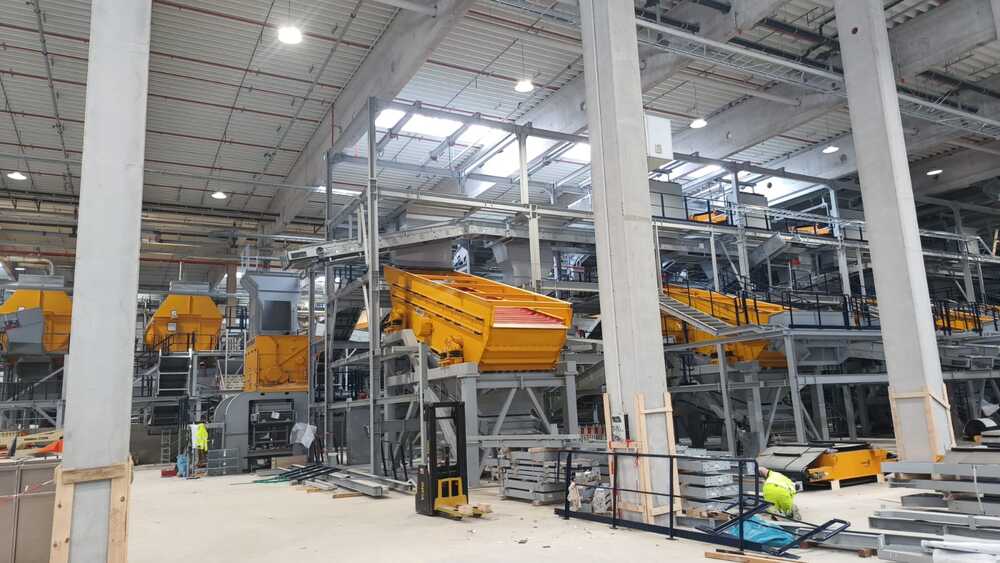 Montáž linky na třídění odpadu