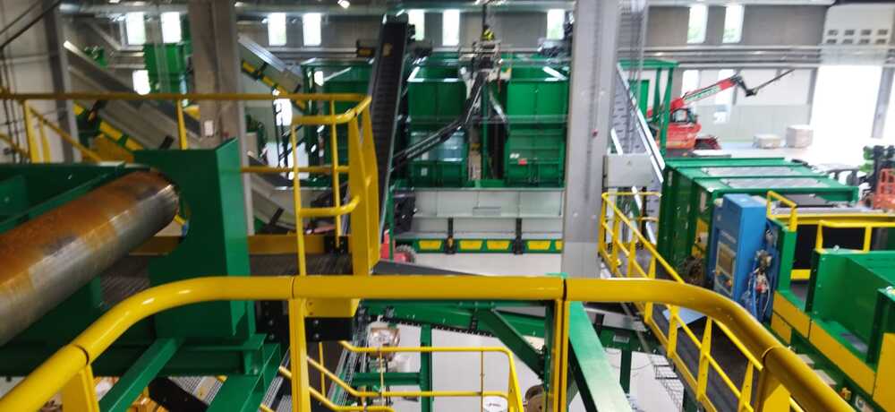 Montáž linky na třídění odpadu